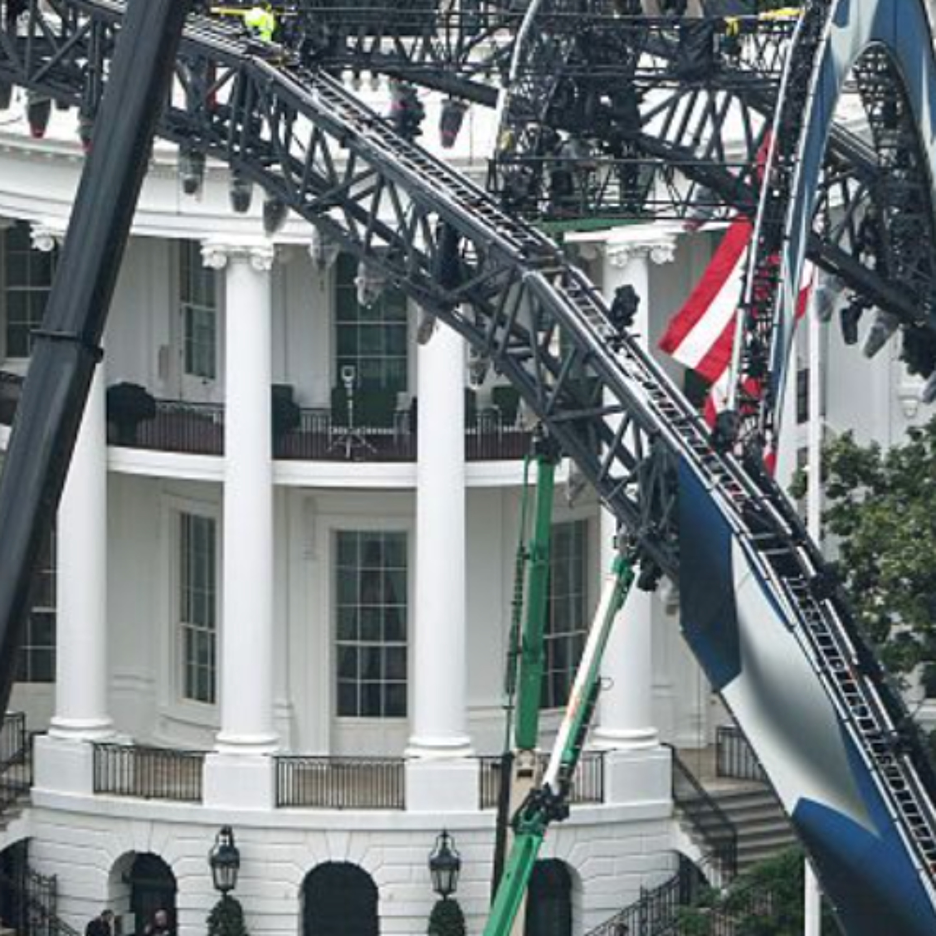 They Are Building A UFC Arena On The White House Lawn