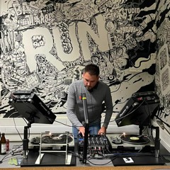 Refunked - Inside The DJ Booth radio show on Radio Run 15-01-24