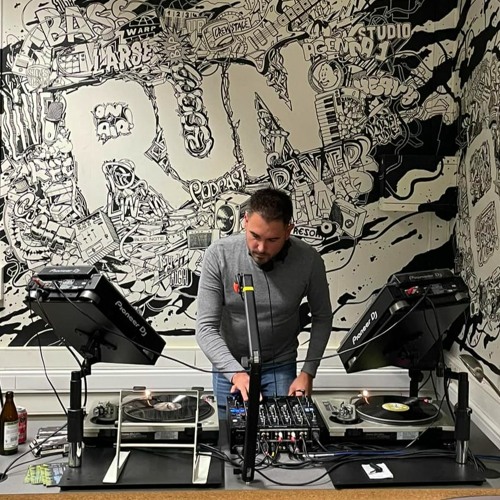 Refunked - Inside The DJ Booth radio show on Radio Run 15-01-24