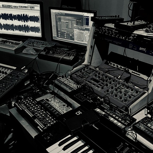 Drum & Face Off! Podcast 002  - Anansis vs. DesastaMasta