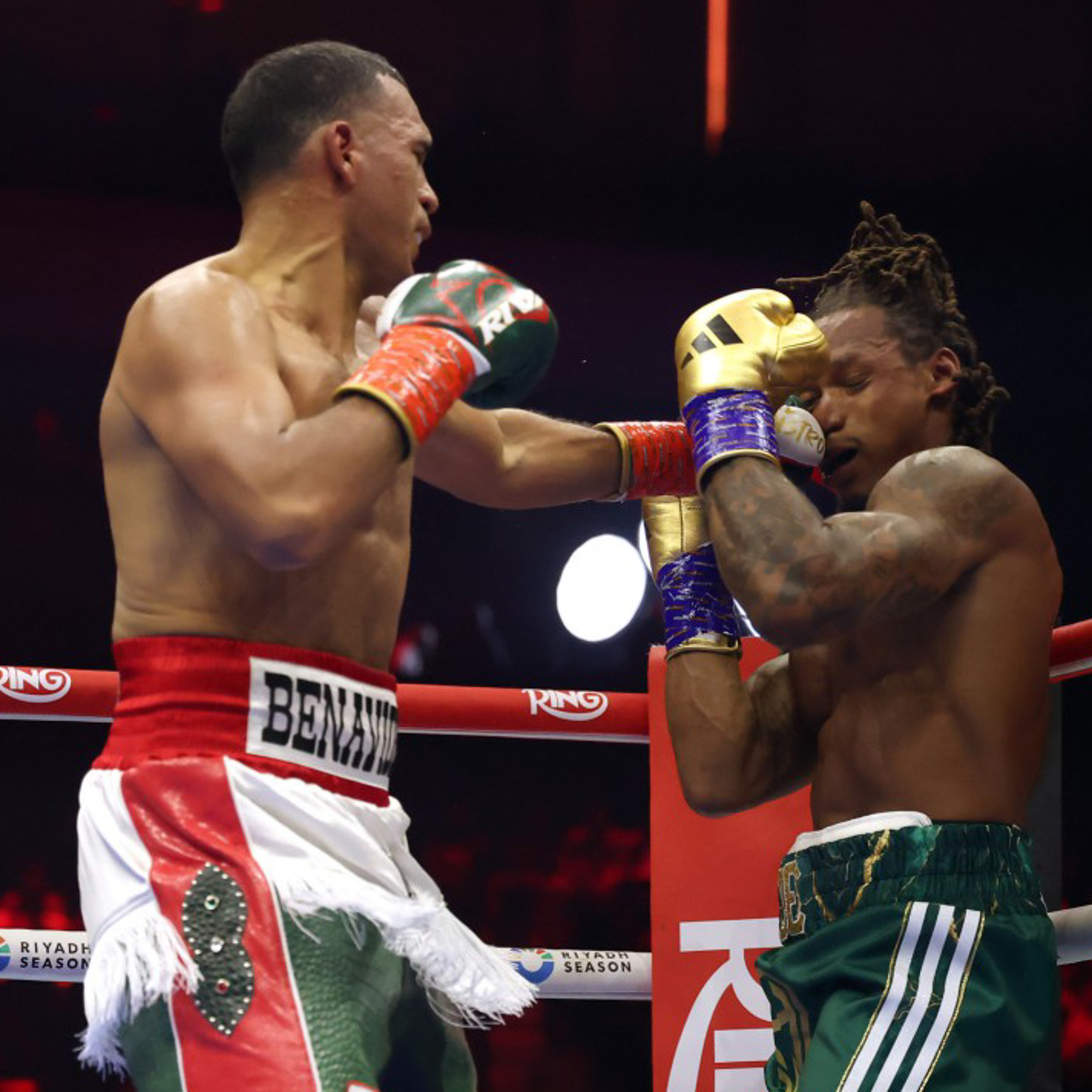 BEYOND BOXING EP284 - THE SHORTEST YARDE