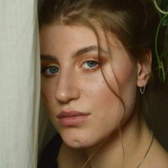 Left side - Eloise (cover)