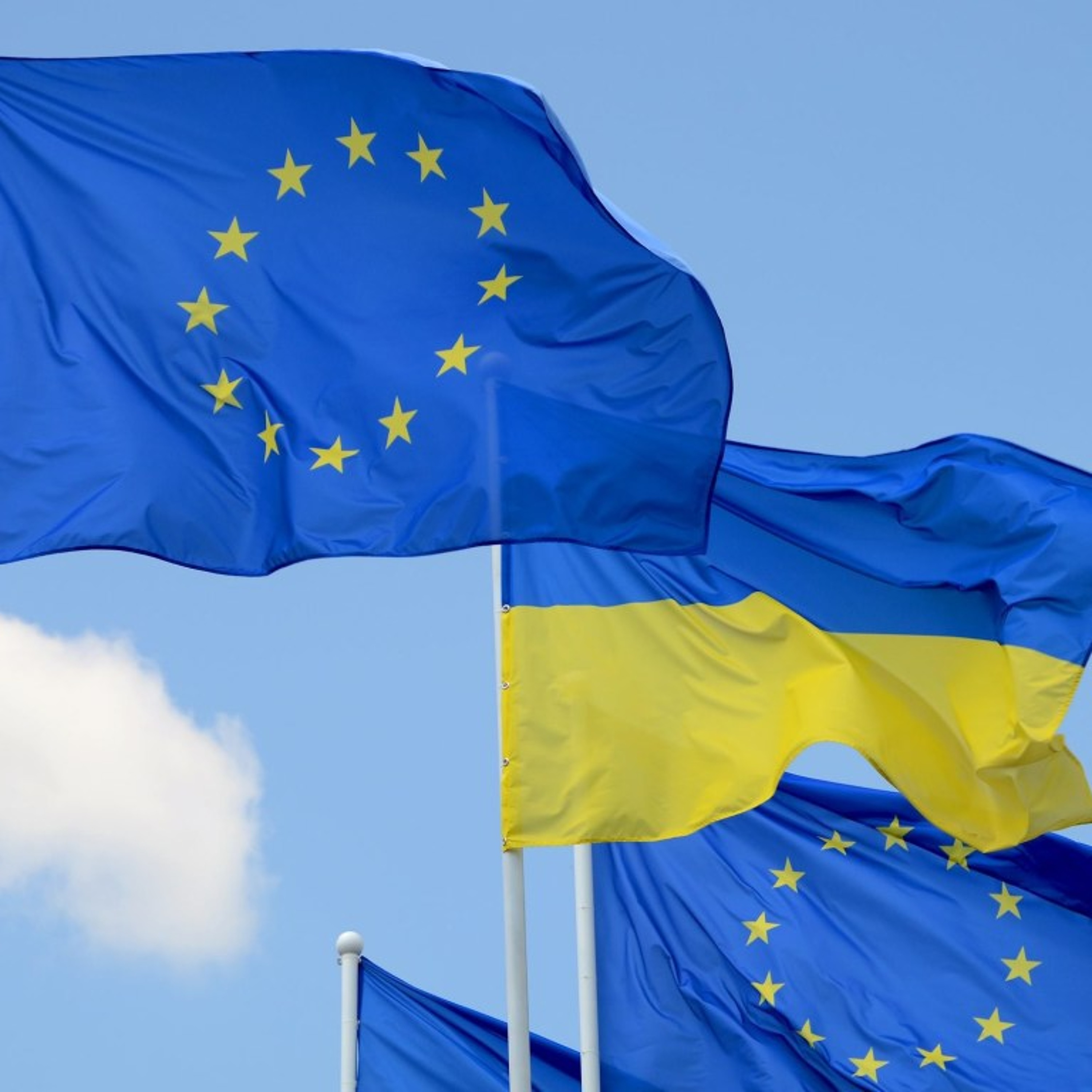 Коли і як Україна отримає кредит від ЄС на 90 млрд євро: розповідає кореспондентка з Брюсселя episode artwork