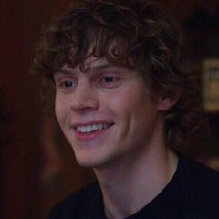 come as you are - Evan Peters <3