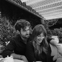 { كـل مـاتحـكون عـنهه }