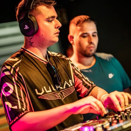 Bumping Brother's & Winston HB @ The Return ( La Noche Que Hara Temblar Bilbao) (Nassaou)