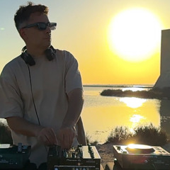 Gio Saaki – Sunset DJ Set Melodic House & Indie Dance  Spring 2025
