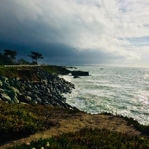 When I Look Out to the Sea  written by Brian Redden (AI Cover)