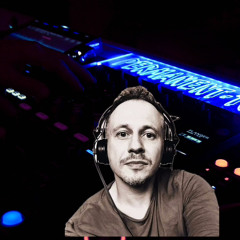 Adrian Vines - Hologramm 2024