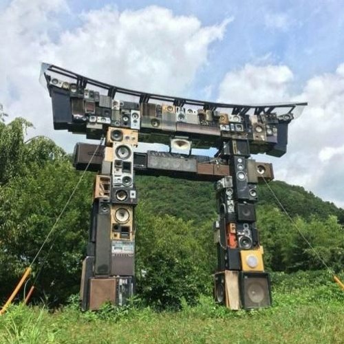 ⋄ twisted frequency 2021/2022 ⋄ dusty dubs at the beat bach ⋄