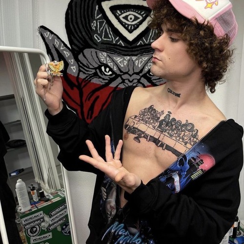 163onmyneck (snippet 22.07.25)