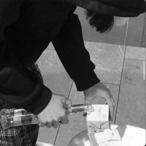 ياحبيبي الدنيا حلوه وخلنا نعيش .