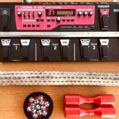 Improvisation of the day #16 voice, loopstation, percussion
