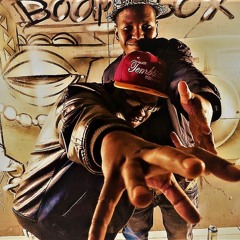 05. Pass Da Mic ft. Freddie B (prod. by Cyrus Beatz).mp3