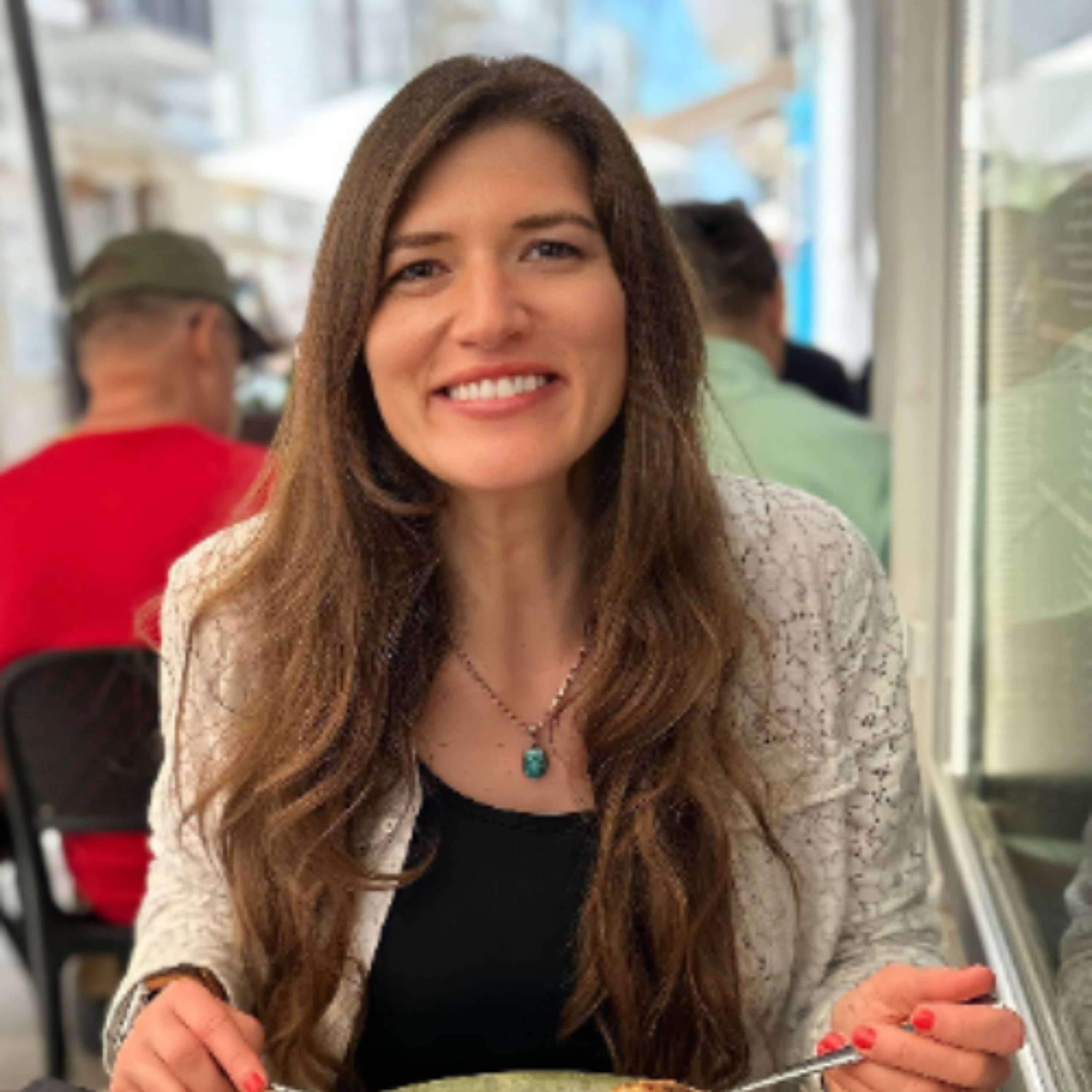 Allie Bahn on Traveling the World Despite Life-Threatening Food Allergies episode artwork