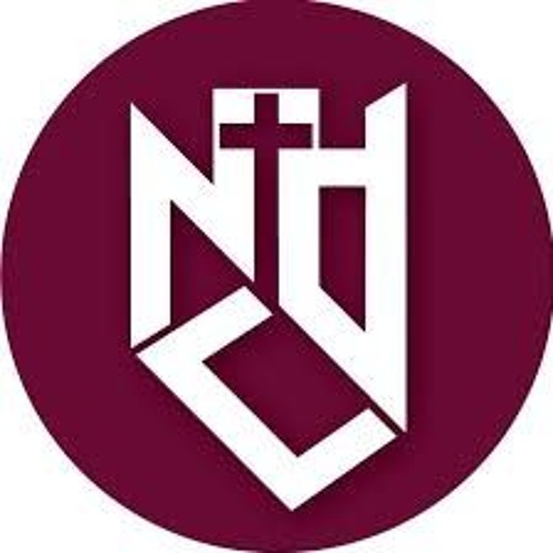 Josh talks to a group of Notre Dame College students at Careers Day Out