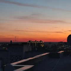 Поросла травою, поросла й нема