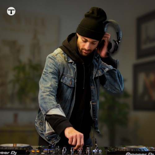 Stream MAFIA B – Dark & Groovy Tech House (Live at Tiny Table