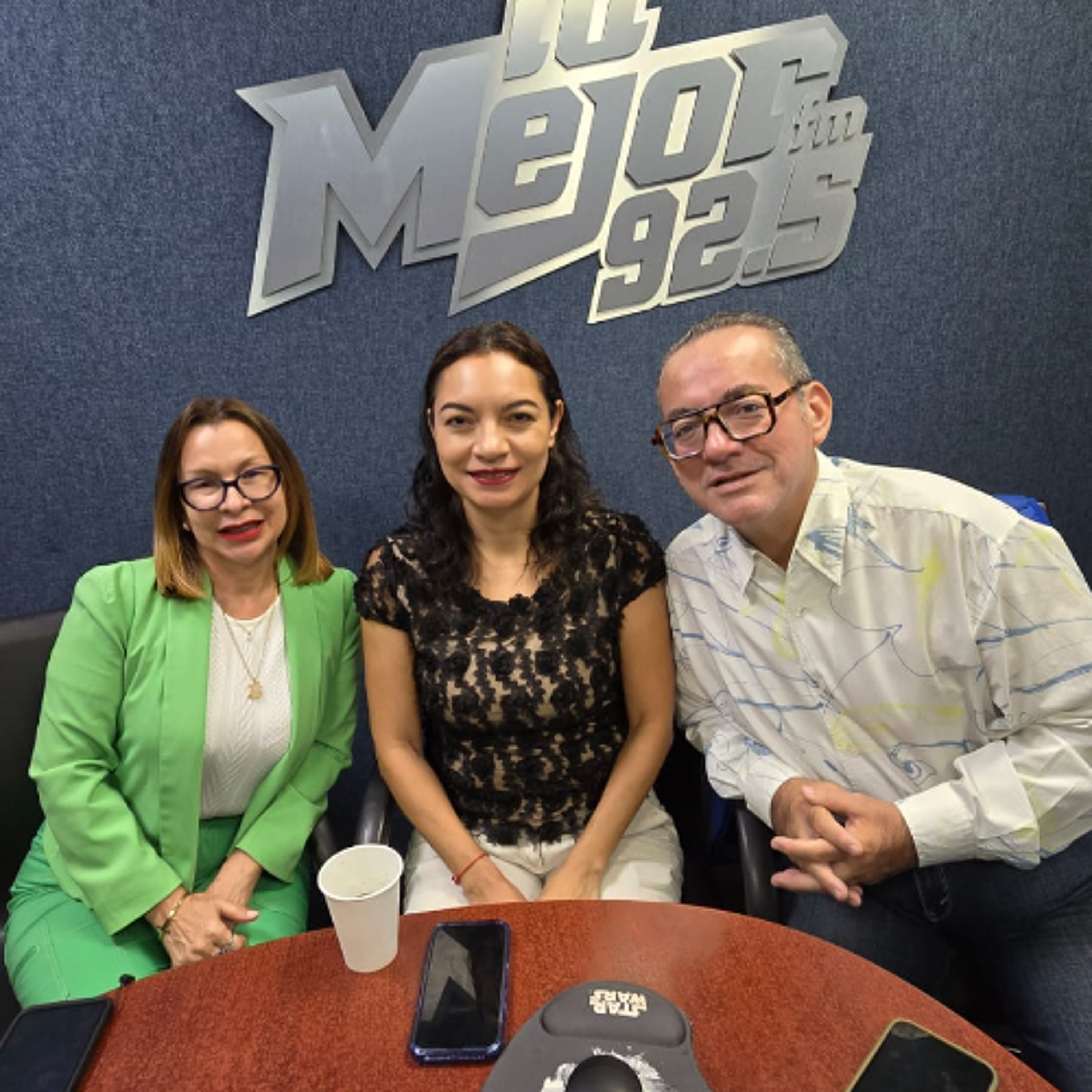Es insultante lo que hace el fiscal con las víctimas de delitos: Sen. Mely Romero episode artwork