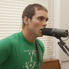 Floodlights - Moments Of Distractions (Live from Happy)