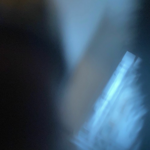 05.GiGi FM 2121 (Glitch In The Matrix)