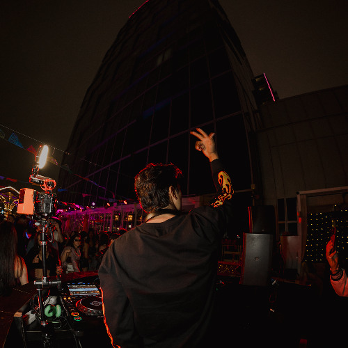 Milan Live @ Golden Hour, Level 8 (All Original Set)