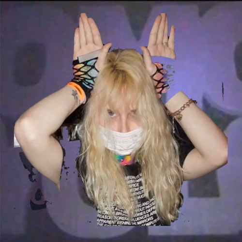 MAND CRUSHED BY A HALLET - LAURA LES (909 FEST)