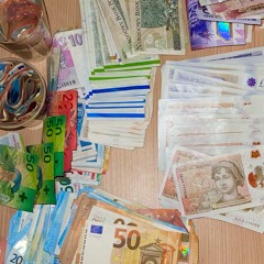 möney (in the bank)