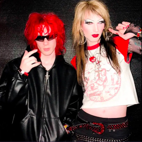 MAKE ME FAMOUS FULL LEAK ASTERIA AND 6ARELYHUMAN AND BRITNEY MANSON