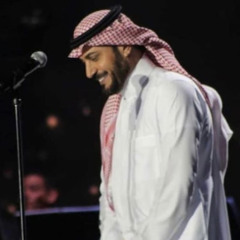 خلني معك من قبل لأيامي تفوت مادامك اقرب من شعوري وظلي. ⁩