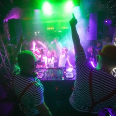 Karlage vs Adrian Gemini - Winter Wonderland Closing Set