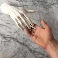 عشمتني بالحب سلمتلك قلبي