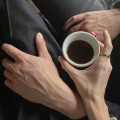 لاتعاتبنـي حبيبي . .