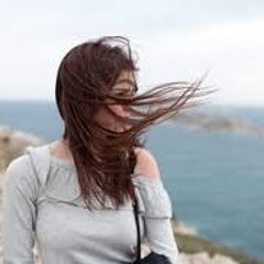 Plus Jamais La Même -  Interprète Pauline Brunière