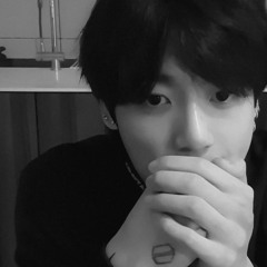 Jungkook singing Soju Hanjan by Im Chang Jung on 220615 Vlive