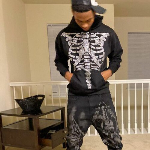 How yvngxchris raps (skit) - m6tus prod.prettyboysage