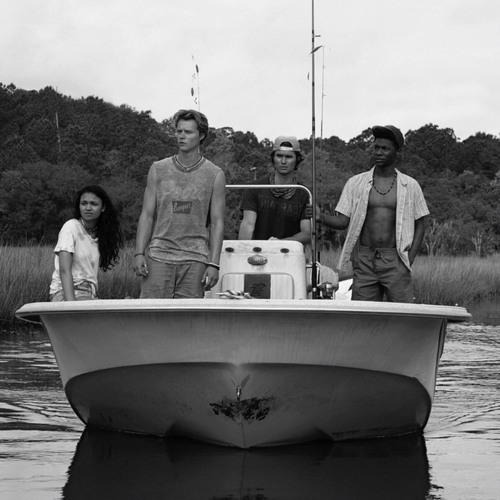 𝗼𝘂𝘁𝗲𝗿 𝗯𝗮𝗻𝗸𝘀 𝗽𝗮𝗿𝗮𝗱𝗶𝘀𝗲 𝗼𝗻 𝗲𝗮𝗿𝘁𝗵.