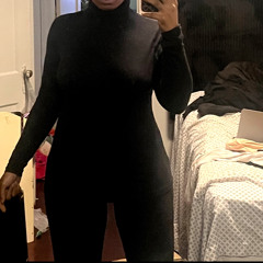 The Woman Betweeng