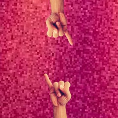 \V/\\