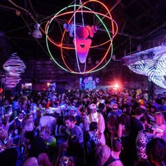 alexander:louis Live at I FEEL: Neon Safari