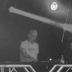 Pounding Grooves Vol. 001