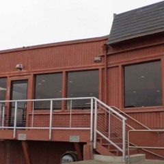 Louis' Restaurant's Window Views