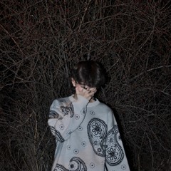 düsüyorum geceleri