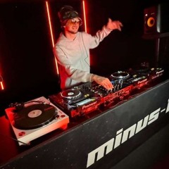 Powerful Tech-House Roby Staces @ Minus 1 Studio 🔥