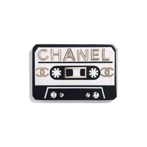 Chanel 2024 guitar brooch