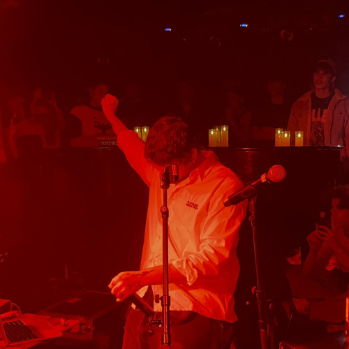 שאיי / מאור-שלג / נעמה / גופיה וטרנינג