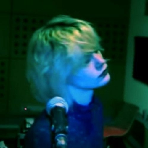 Crystal Castles + Michael Katana (AIKO Techno Mashup)