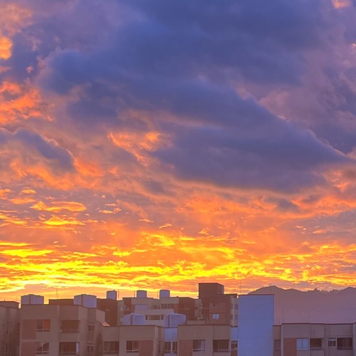 Calm Listen To Tech House..