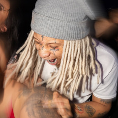 Le Grande Bleu-Trippie Redd