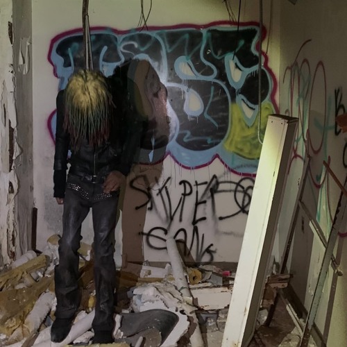 she cant stop singing